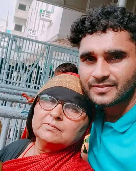 Abhinandan Singh Family